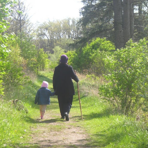 Mary Fox Photo 26