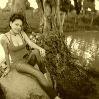 Melissa Martines Photo 17