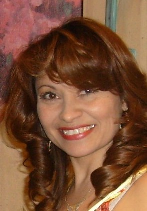 Stephanie Estrada Photo 19