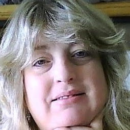 Teresa Roberts Photo 38
