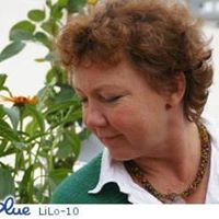 Angela Mayer Photo 21
