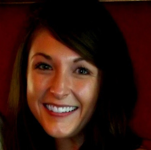 Julia Hall Photo 7