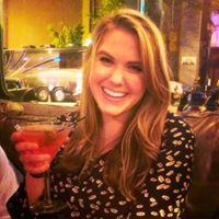 Laura Arnold Photo 44