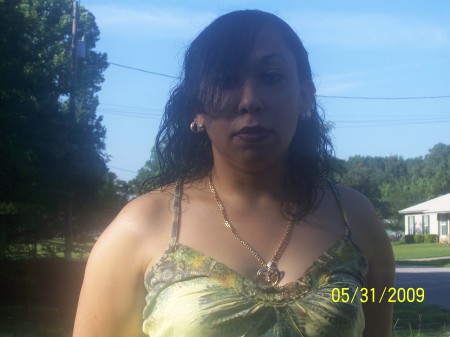 Yesenia Lopez Photo 12