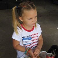 Julie Richter Photo 32