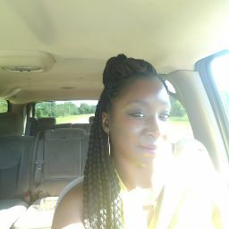 Candace Perry Photo 9