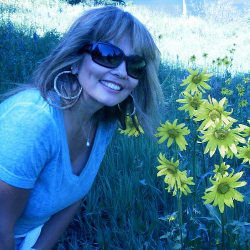 Susan Chavez Photo 17