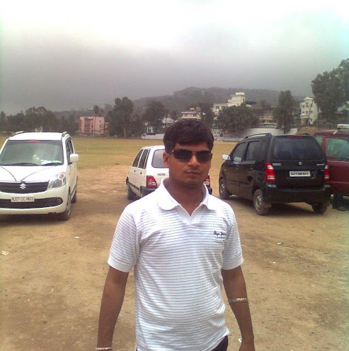 Hemant Panchal Photo 20