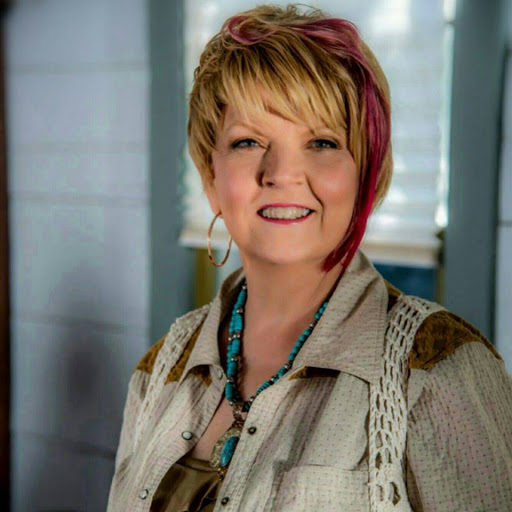 Gail Best Photo 13