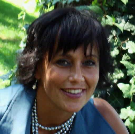 Wendy Starr Photo 15