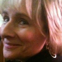 Linda Hirsch Photo 9