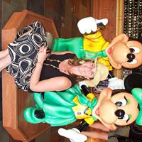 Holly Bernhardt Photo 16
