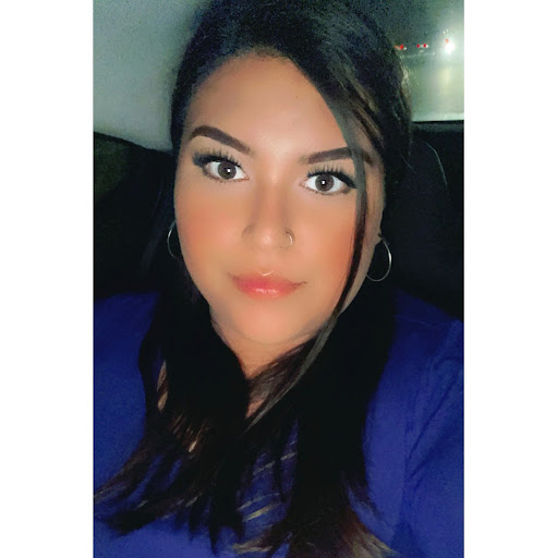 Debbie Martinez Photo 9