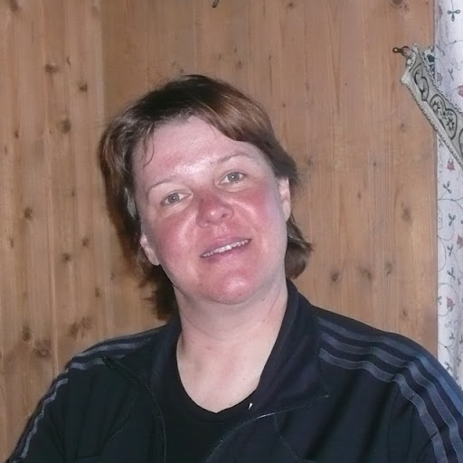 Andrea Hess Photo 18