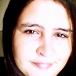 Marie Cruz Photo 23