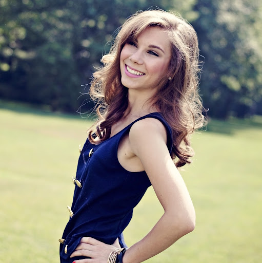 Rachel Reese Photo 16