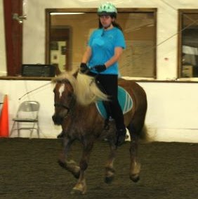 Nicole Tucker Photo 14