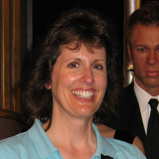 Karen Holt Photo 25