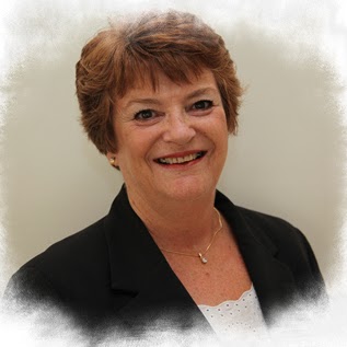 Christine Murray Photo 35