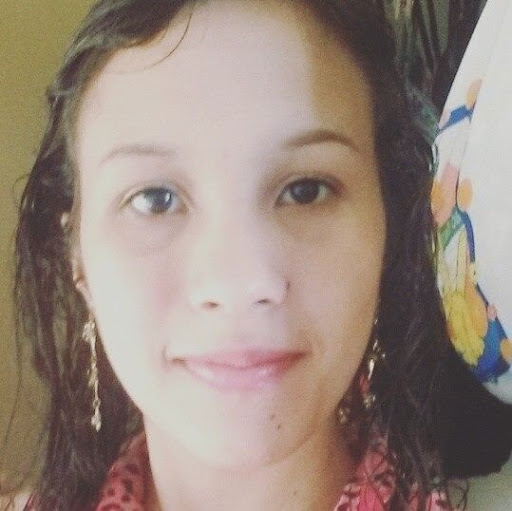 Agatha Muniz Photo 4