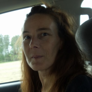 Catherine Everett Photo 15