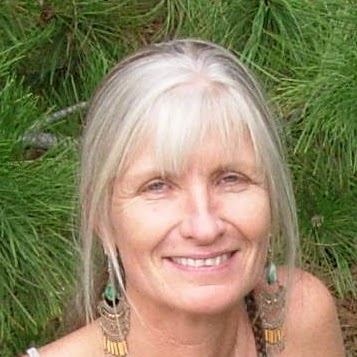 Karen Clayton Photo 32