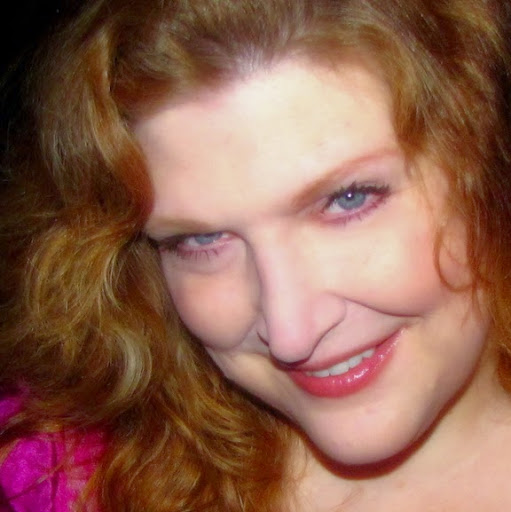 Holly Smith Photo 20