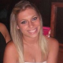 Danielle Richards Photo 12