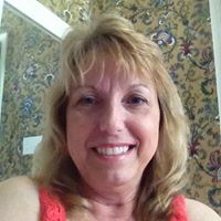 Linda Springer Photo 34