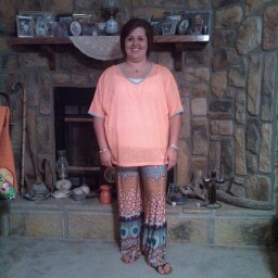 Carrie Andrews Photo 48