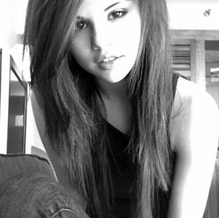 Ruth Martinez Photo 49