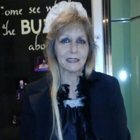 Debi Anderson Photo 43