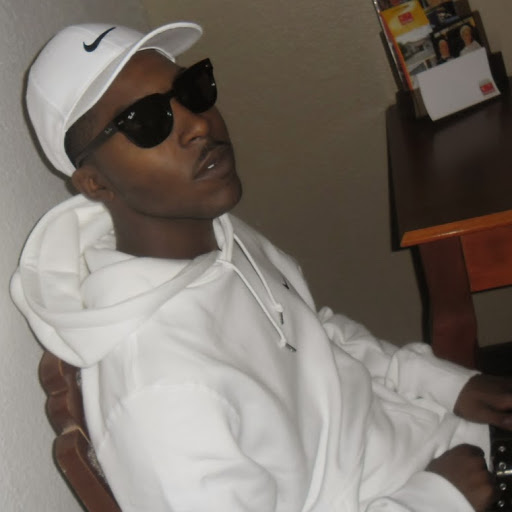 Melvin White Photo 28