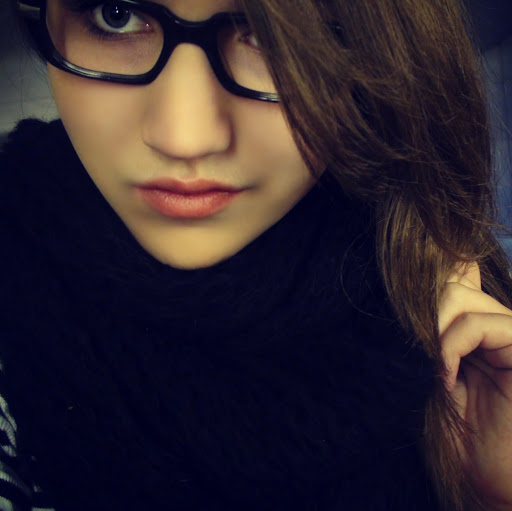 Carolin Herrmann Photo 9