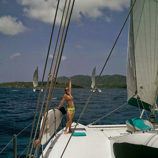 Nikki Thompson Photo 7