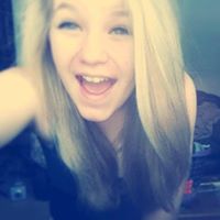 Julia Lockhart Photo 5
