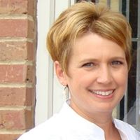 Mary Newton Photo 34