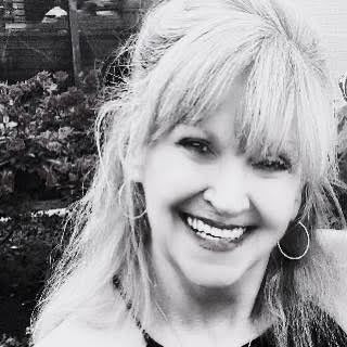 Elaine Williams Photo 41