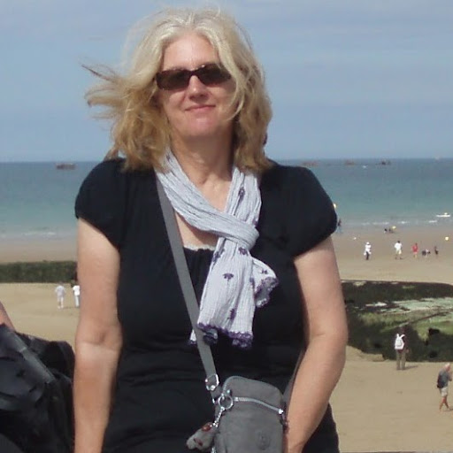 Anne Moran Photo 34
