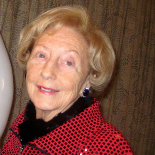 Betty Henson Photo 14