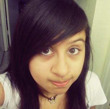Maria Aguirre Photo 16