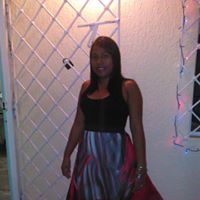 Sugey Velez Photo 4