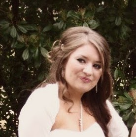 Danielle Giles Photo 21
