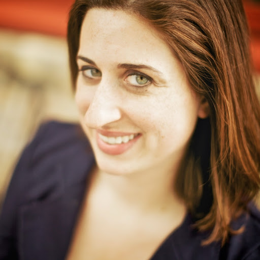 Laura Perdue Photo 27