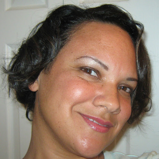 Angela Hardy Photo 18