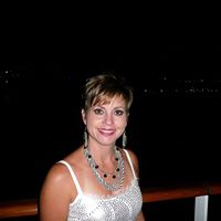 Leah Martin Photo 10