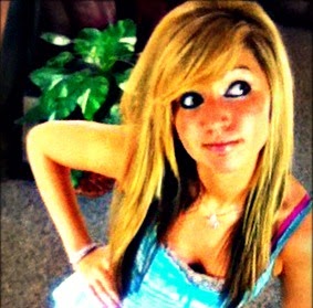 Nikki Hope Photo 10