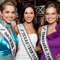 Nicole Henley Photo 10