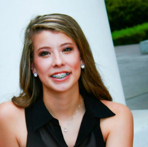 Alyssa Ames Photo 10