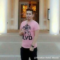 Marc Velasco Photo 16